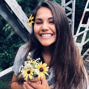 Meet your Posher, Bella